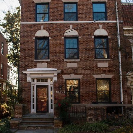 2 Bedroom By Zoo, Metro, Park And Embassies In Forest Hills - Best Location Вашингтон Екстериор снимка